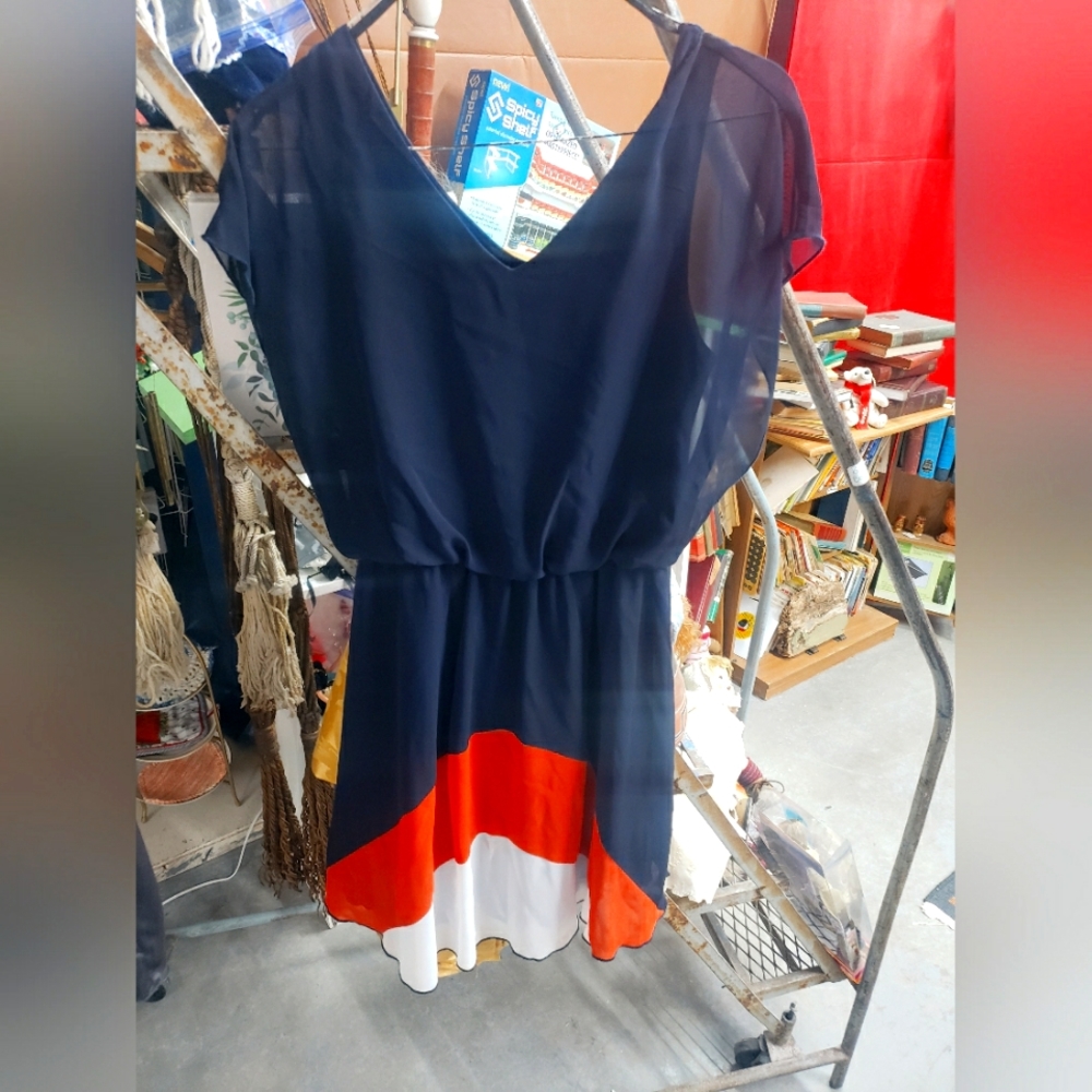 Sweet storm size medium dress